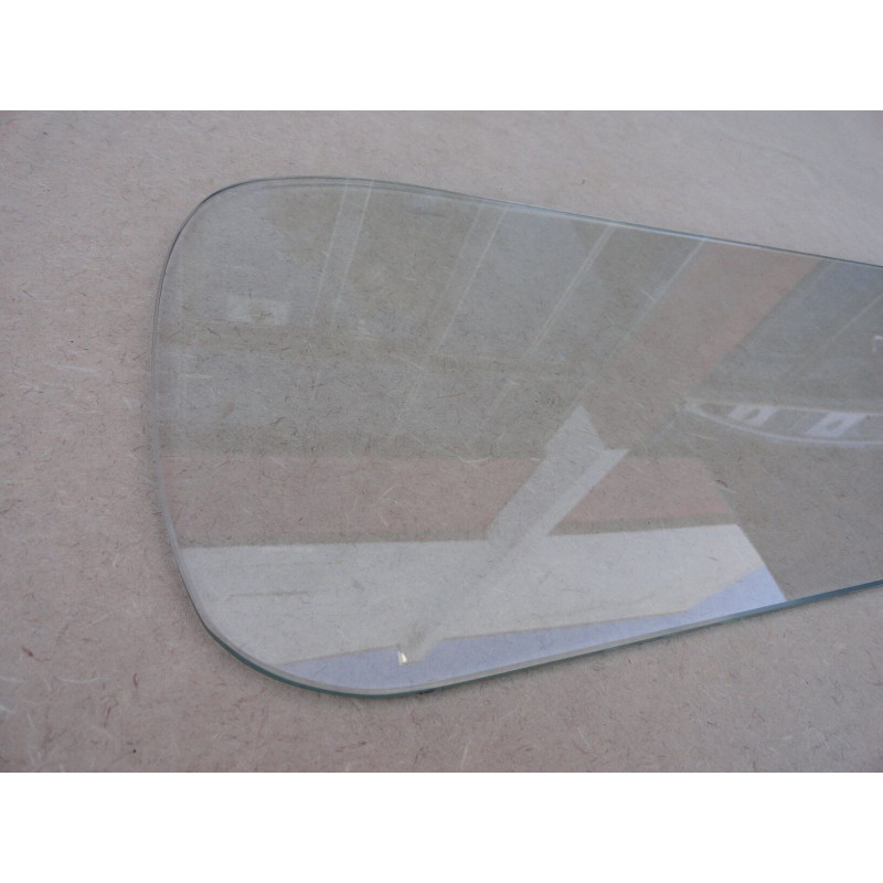 Vidro Vigia Incolor Traseiro F-1 F-8 1951 a 1952