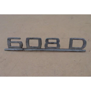 Emblema Mercedes MB 608 D Original Usado