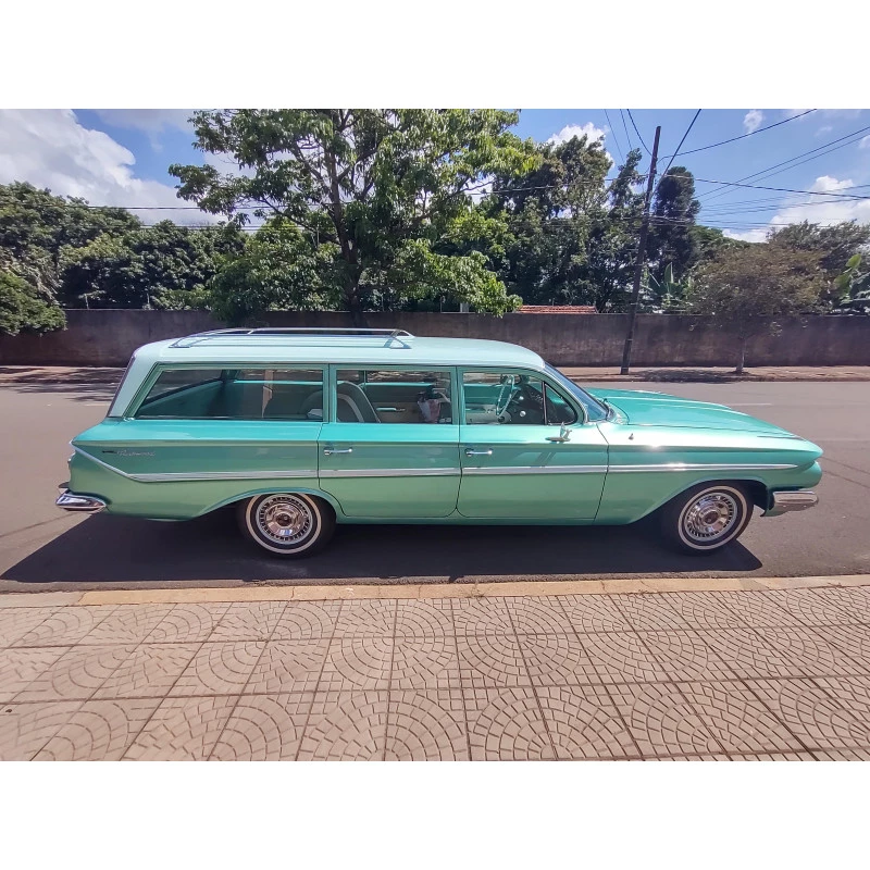 Chevrolet Parkwood 1961