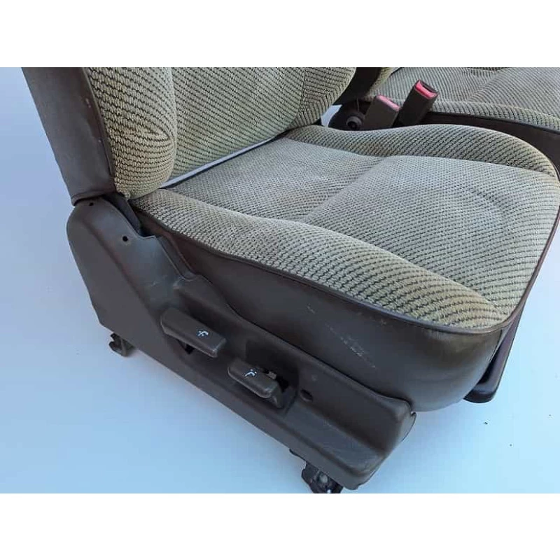 Banco Dianteiro Mitisubishi L200 Até 99 Ou Adaptção - Par
