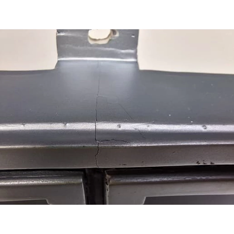 Grade Plástico C-10 D-10 A-10 79 À 85 Reprodução Restaurada