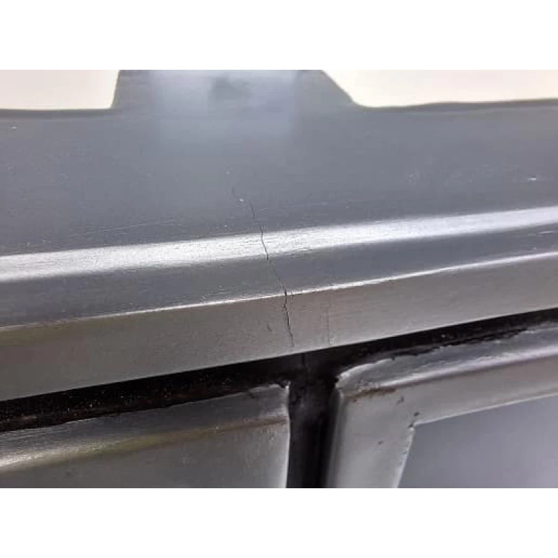 Grade Plástico C-10 D-10 A-10 79 À 85 Reprodução Restaurada