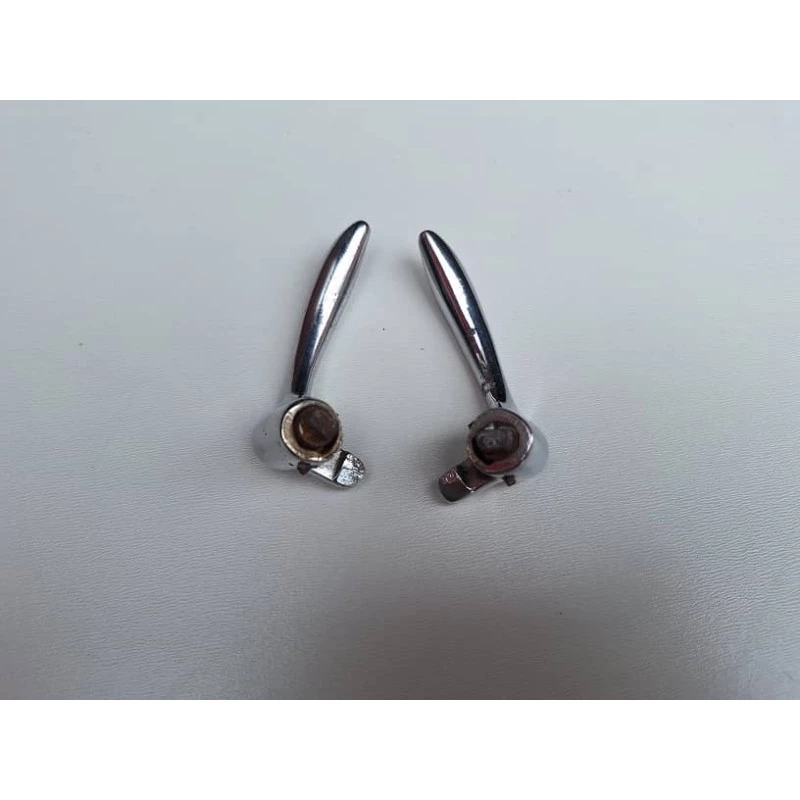 Trinco Quebra Vento Ford F-1 F-8 1948 À 50 Cromado Novo - Par