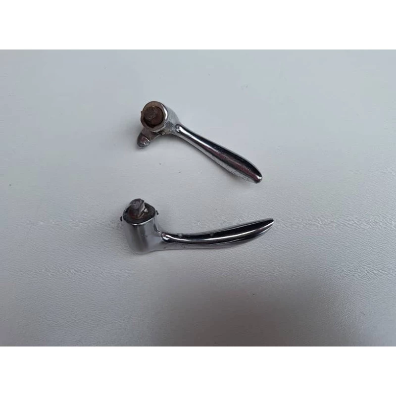 Trinco Quebra Vento Ford F-1 F-8 1948 À 50 Cromado Novo - Par