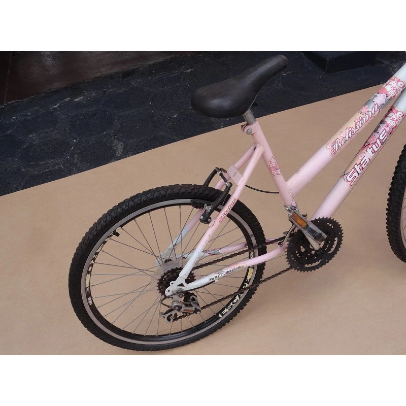 Bicicleta Feminina Status Belíssima Aro 24 18 Marchas Usada