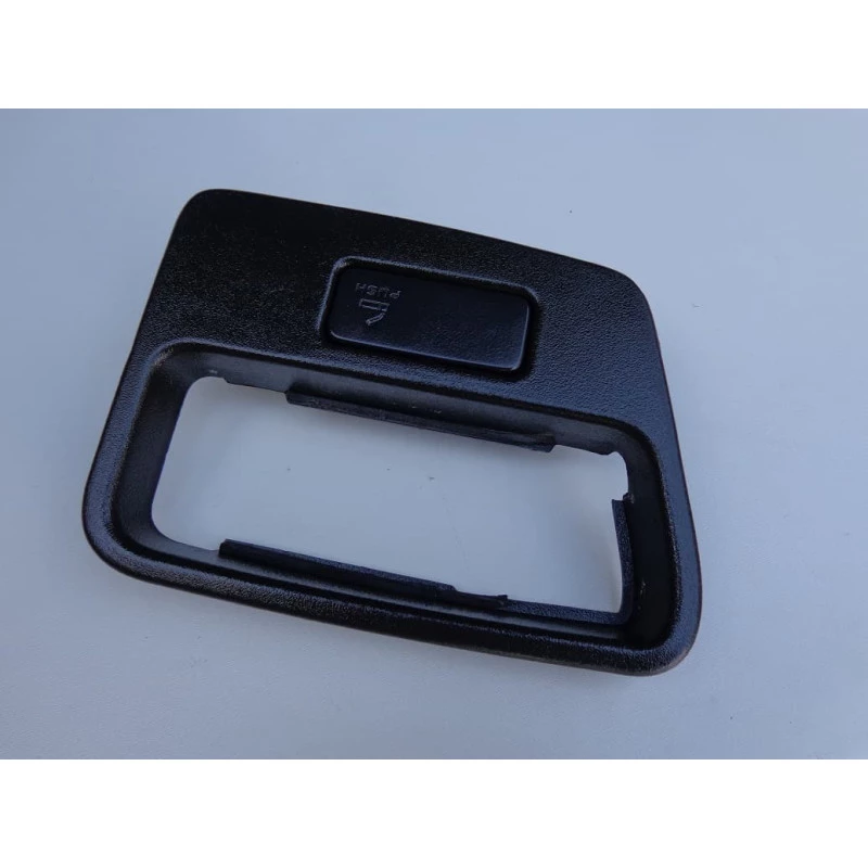 Moldura Cinzeiro Traseiro Blazer Até 2011 Original Gm Usada