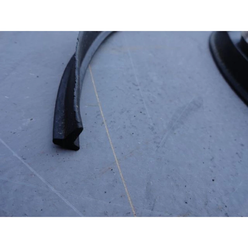 Borracha Arremate " T " Superior Porta até 75