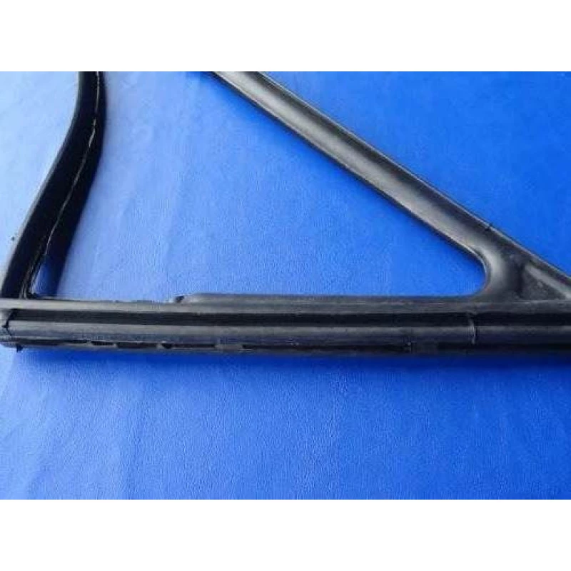 Borracha Quebra Vento Brasília 73 À 77 Direito