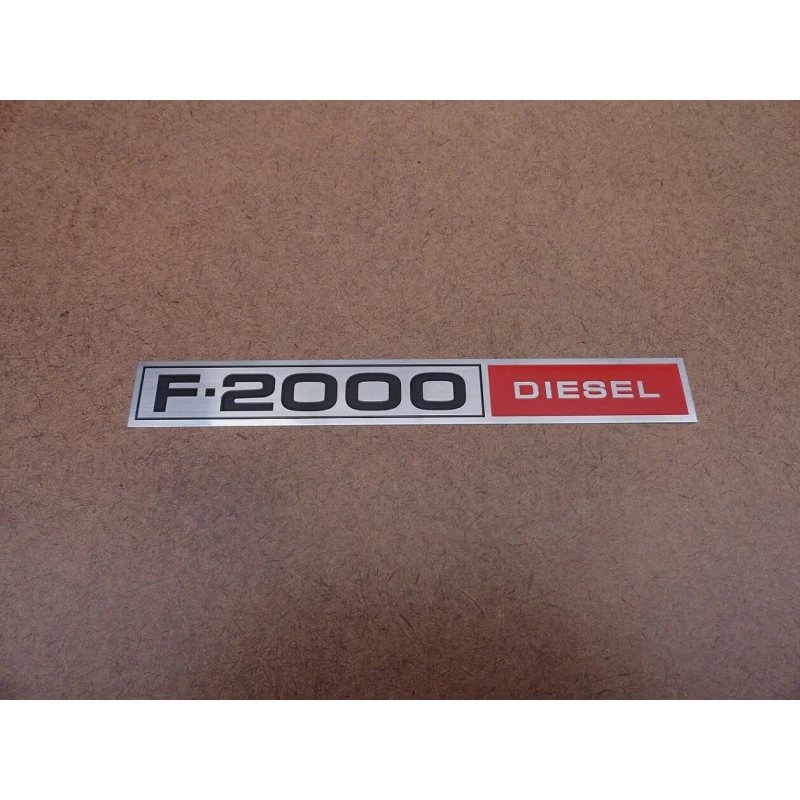Chapinha do Emblema Lateral  Logo F-2000 Diesel 1980 a 1982 Nova