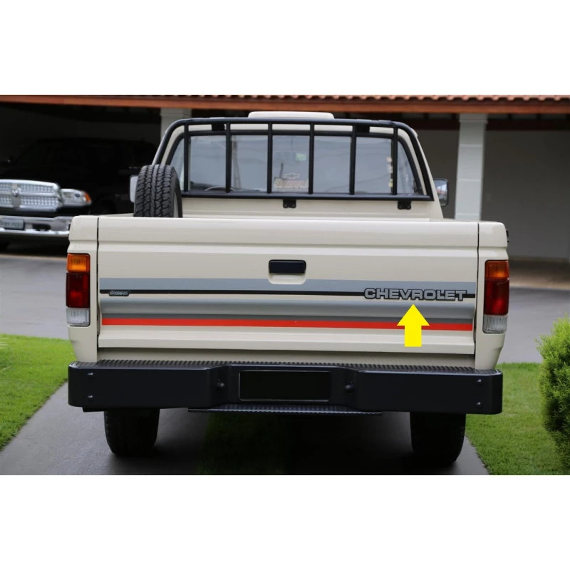 Emblema Chevrolet Tampa Traseira D-20 Veraneio Bonanza 1985 a 1996 Novo