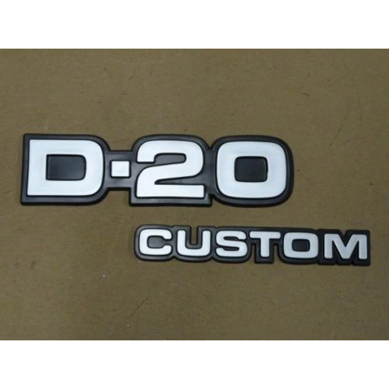 Emblema D-20 Custom 85 à 94