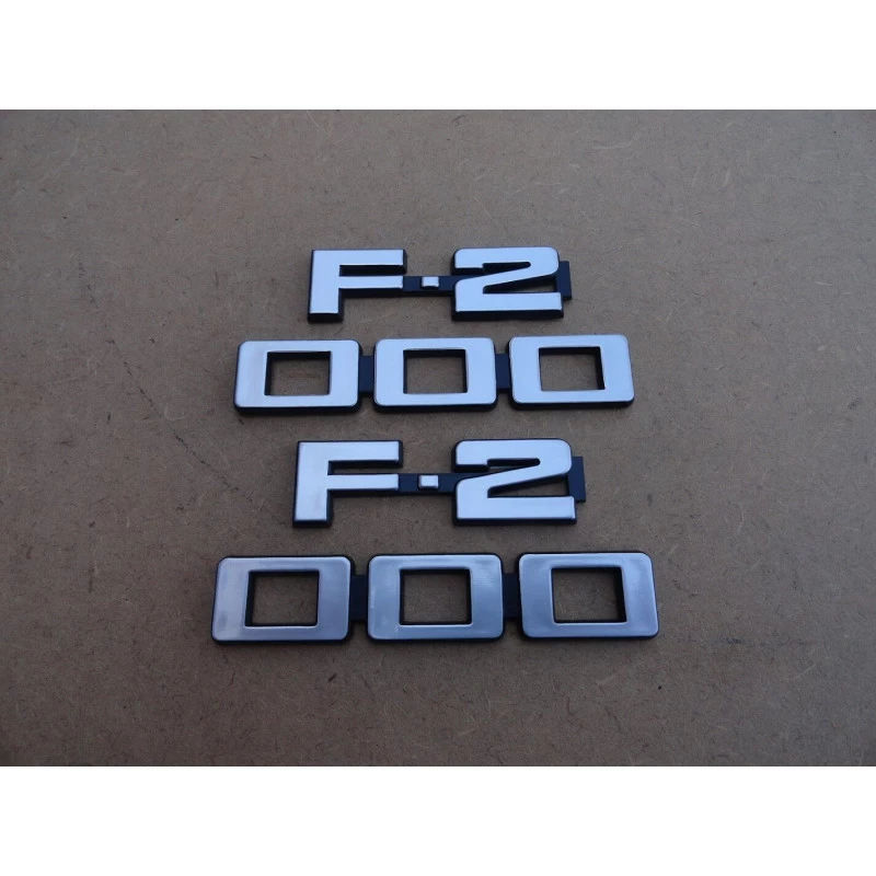 Emblema Lateral Ford F-2000 Cinza - Par