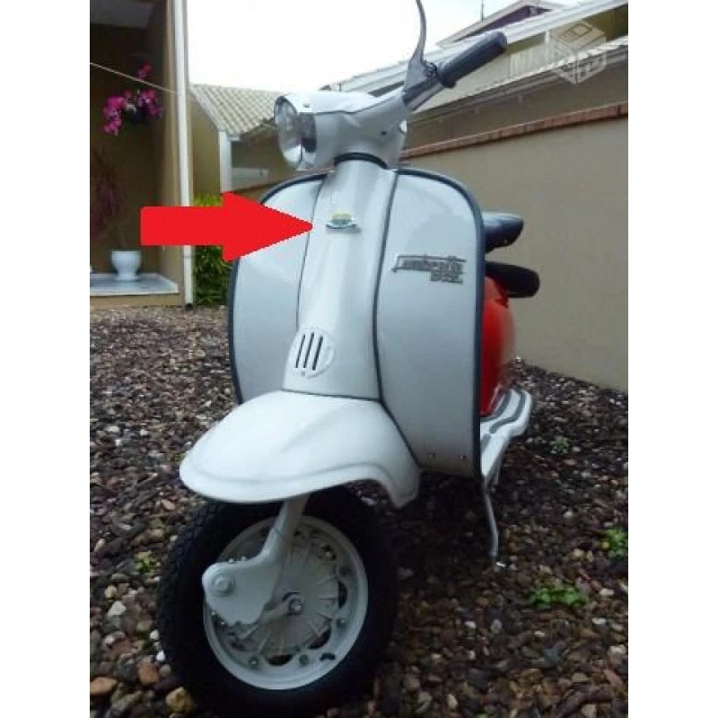 Emblema Escudo Gravata Frontal Lambretta Li 1960 em Diante Amarelo e Verde