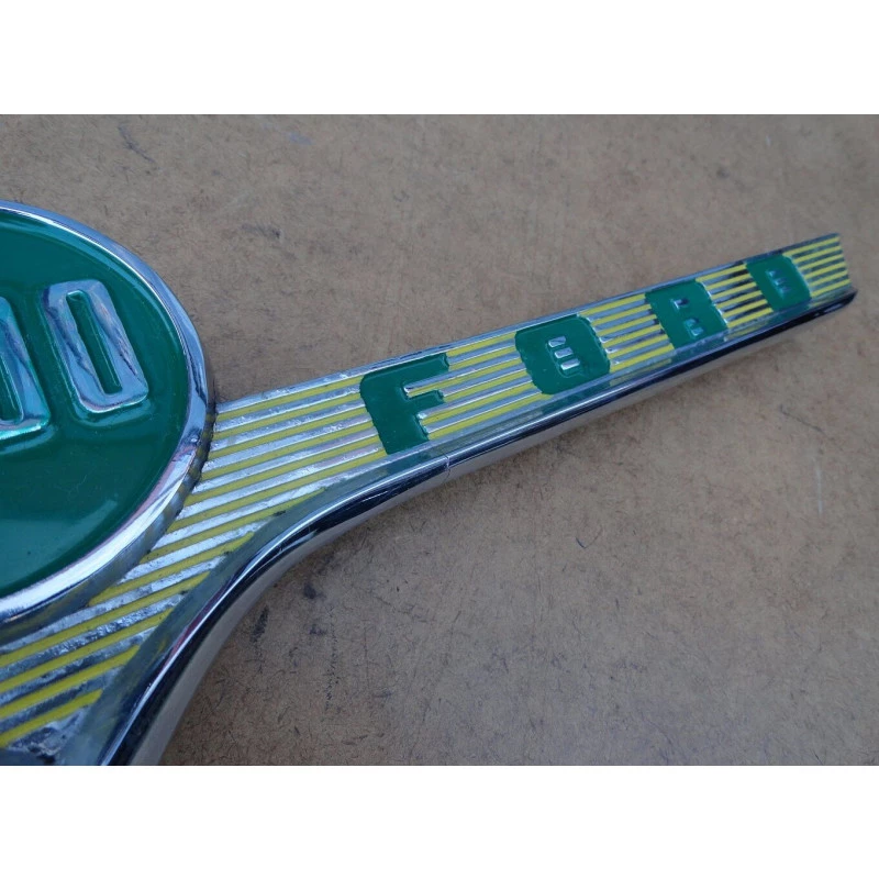 Emblema Lateral Esquerda Capô F-600 59 à 61 Original Usado