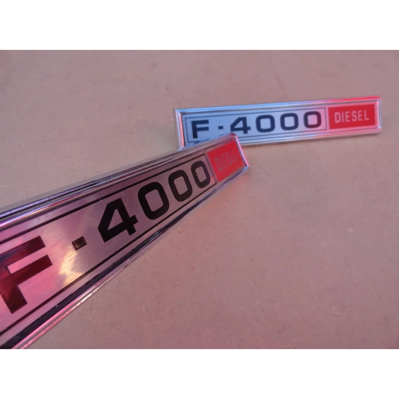 Emblema Lateral F-4000 Diesel 1980 a 1982 Reprodução - Par