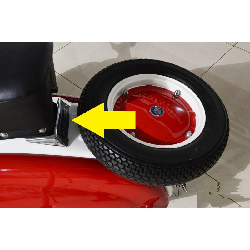 Emblema Lambretta Do Brasil Atrás do Banco em Metal Novo - Unitário