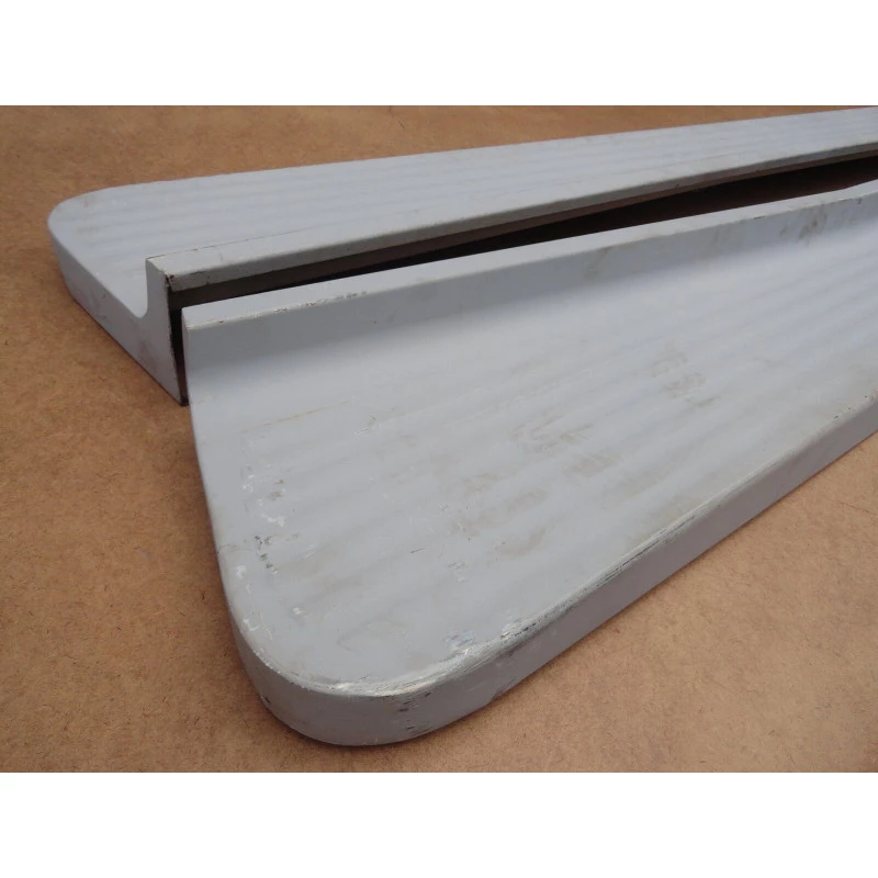 Estribo Lateral Chevrolet 3100 Boca de Bagre Sapo 47 a 55 - Par