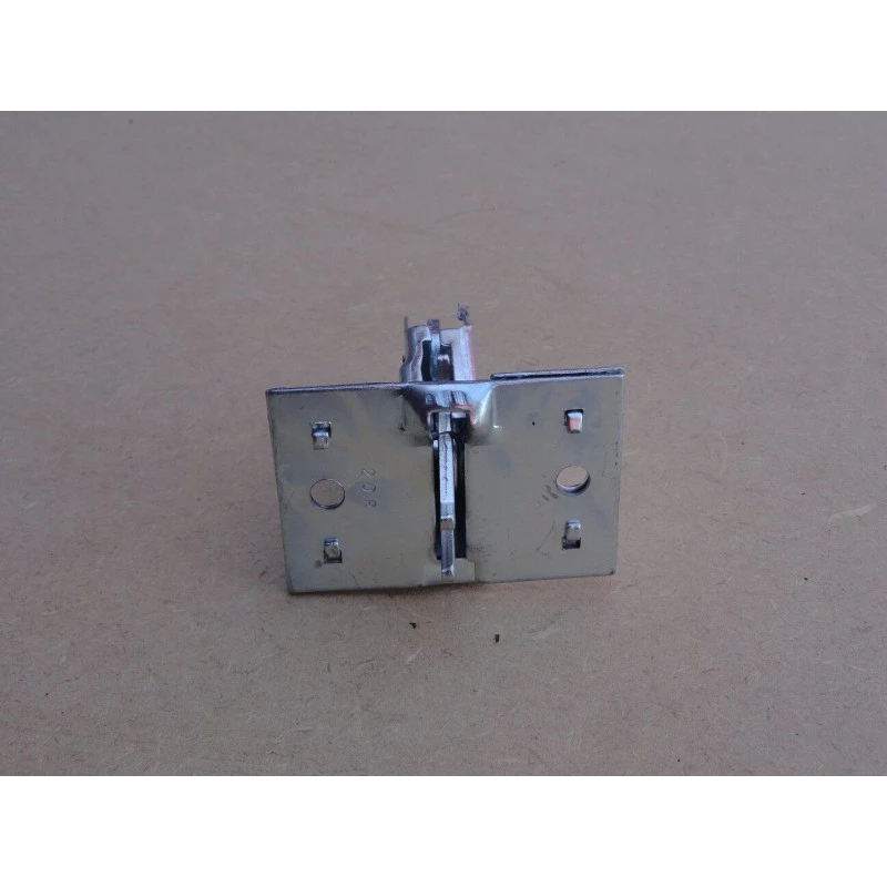 Fechadura Porta Malas Caravan 80 em Diante Nova