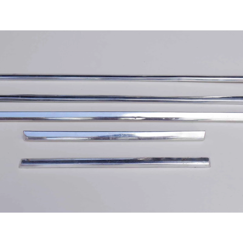 Friso Lateral Porta Capô Ford F-100 Twin Beam 1968 a 1971 Parcial Usado