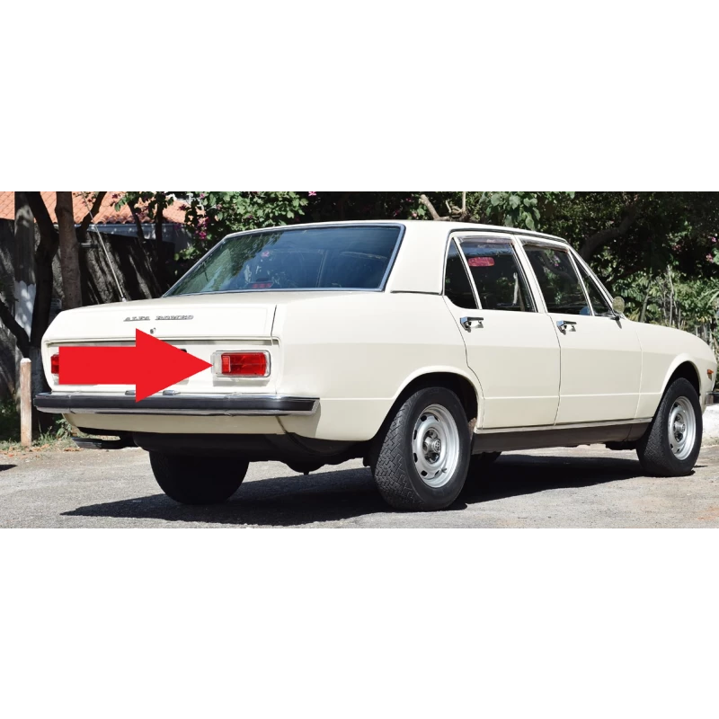 Lente da Lanterna Traseira Alfa Romeo 2300 74 à 76 Original Usada