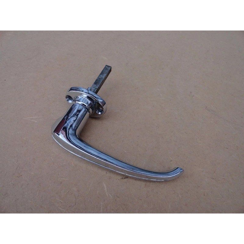 Maçaneta Externa Direita Mercedes Benz 1111 Lp 321 Sem Chave Nova