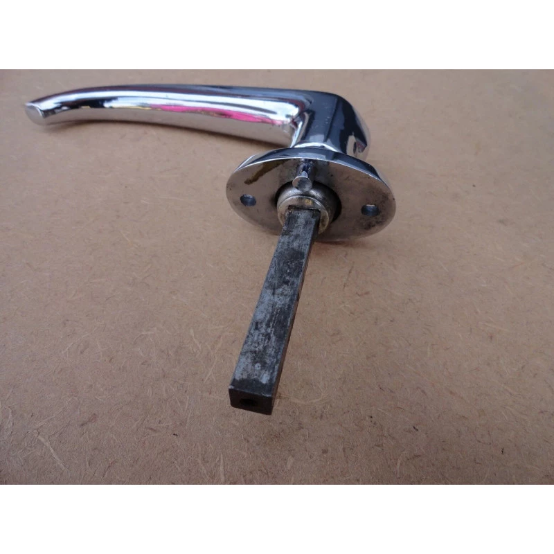 Maçaneta Externa Direita Mercedes Benz 1111 Lp 321 Sem Chave Nova