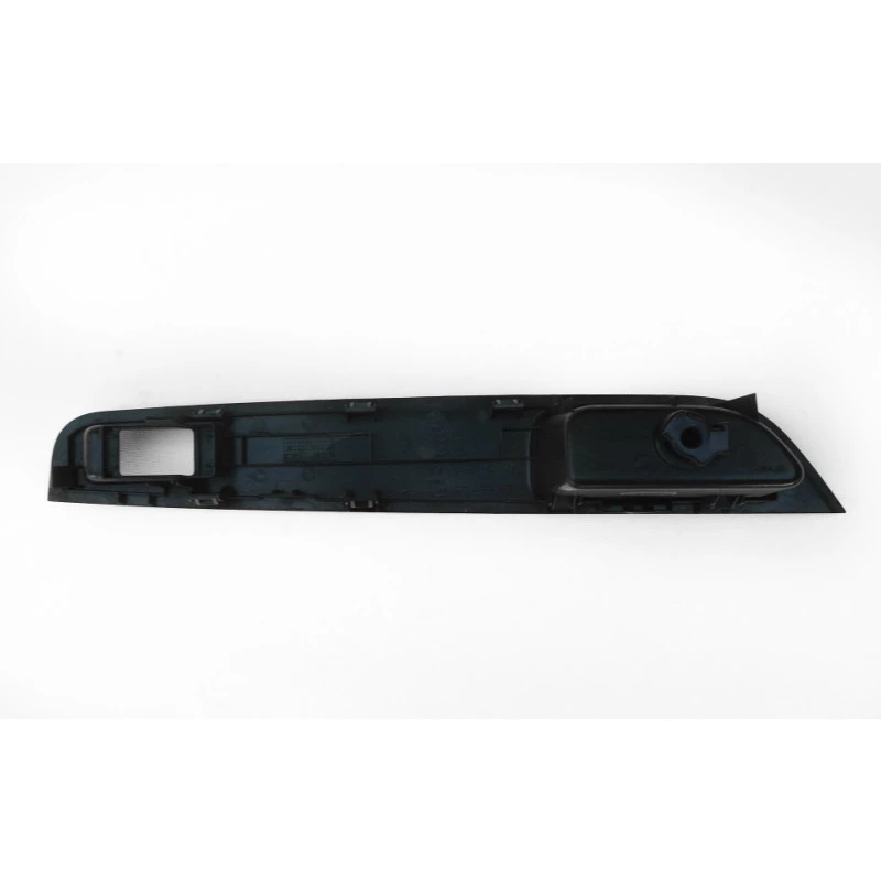 Moldura Acabamento do Puxador de Porta Traseira Direita Nissan Livina Original 