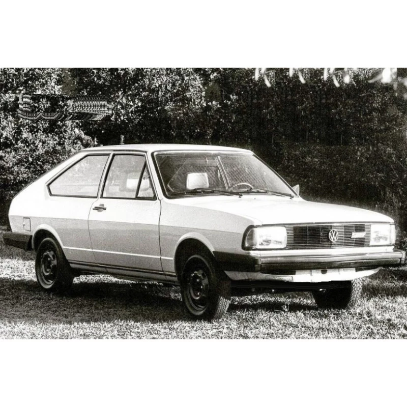 Parachoque Dianteiro Passat 1979 a 1982 Preto com Furo com Detalhes