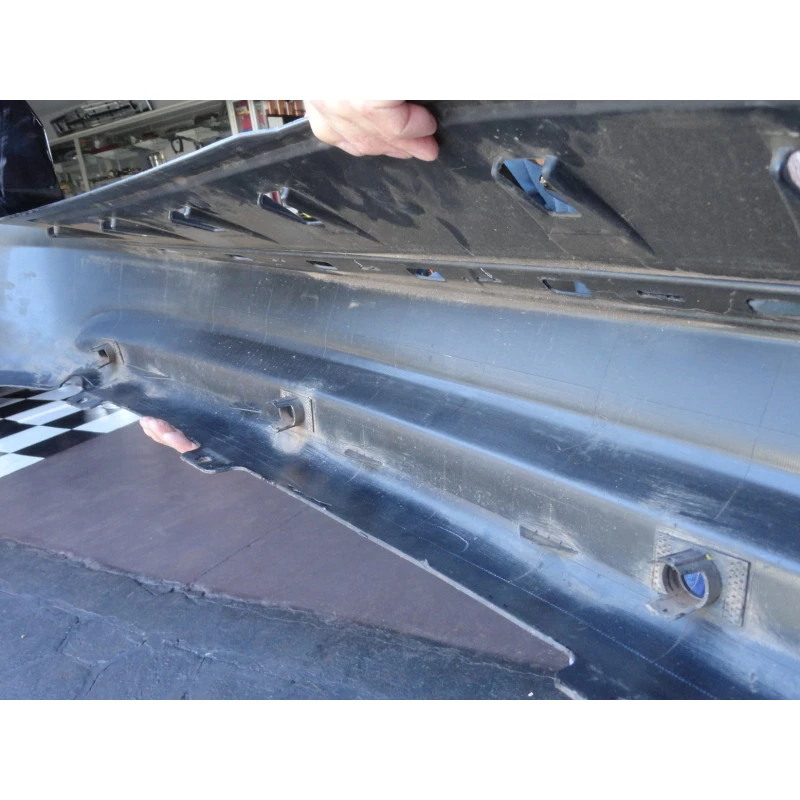 Parachoque Traseiro Chrysler Town & Country 12 à 16 Parcial Original