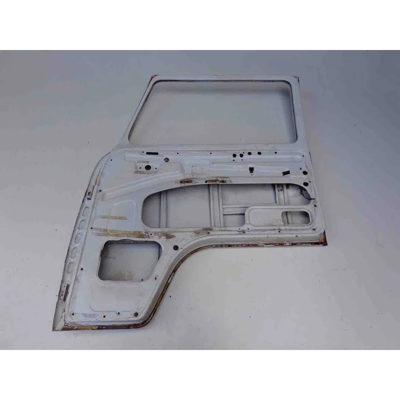 Porta Dianteira Direita Vw Kombi 1997 a 2013 Original Usado