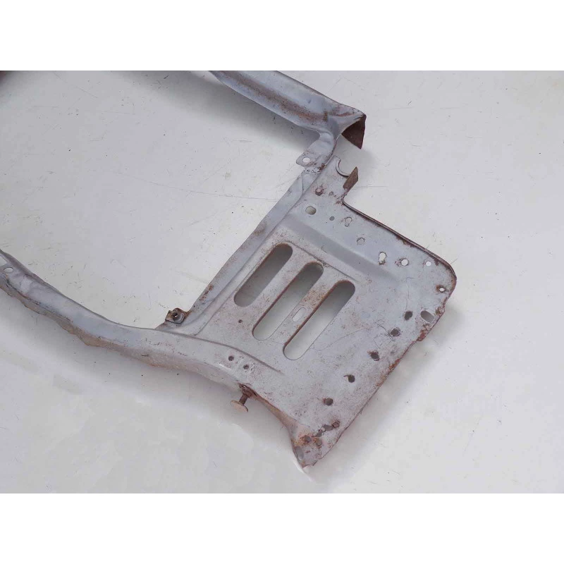 Quadro Radiador Parcial p/ Aproveitamento Ford Maverick Usado