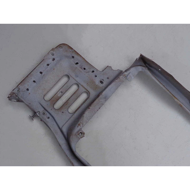 Quadro Radiador Parcial p/ Aproveitamento Ford Maverick Usado