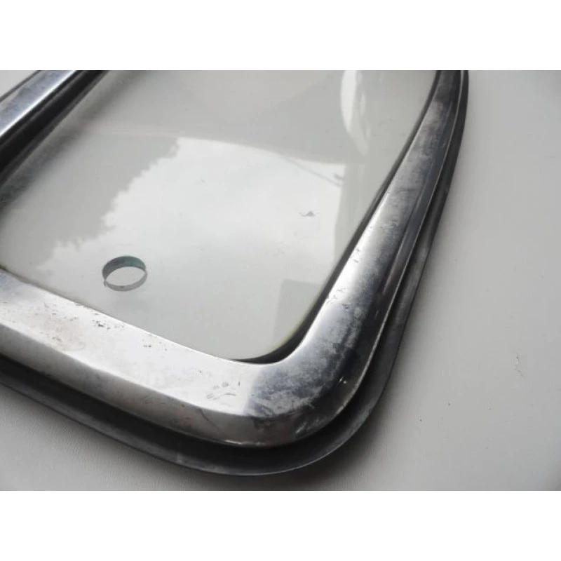 Vidro Lateral Traseiro Basculante Karmann Ghia Tc Original - Par