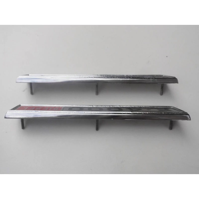 Emblema Lateral F-4000 80 À 82 Base Original Ford - Par