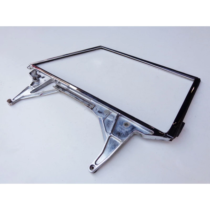 Quadro Suporte Vidro Traseiro Esquerdo Impala 1959 4 Portas Sem Coluna