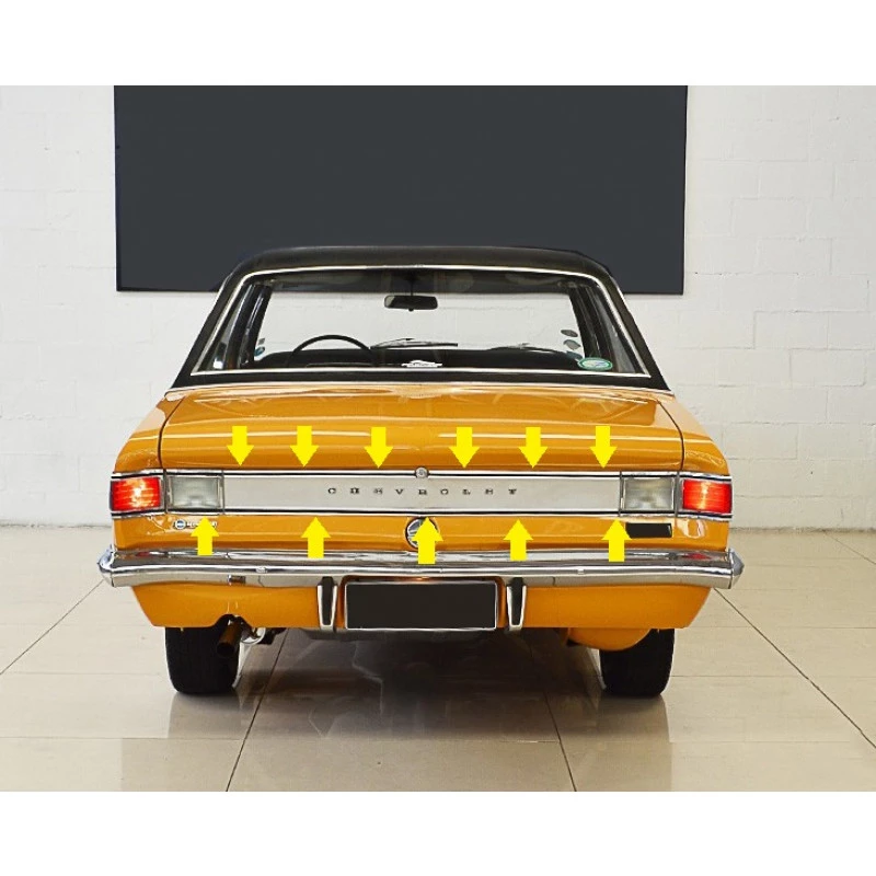 Friso Painel Traseiro Opala Gran Luxo 73 E 74 Original Usado