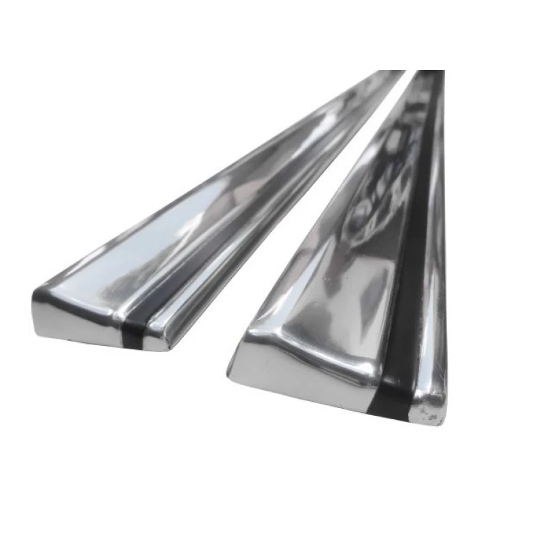 Friso Lateral Inferior F-100 F-1000 Cabine Dupla 72 À 85 - Jogo