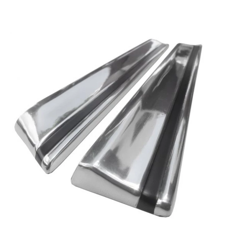Friso Lateral Inferior F-100 F-1000 Cabine Dupla 72 À 85 - Jogo